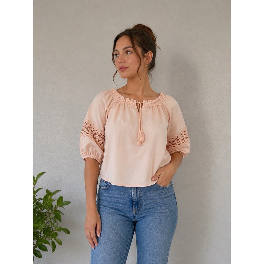 Boho Lace Sleeve Off Shoulder Top Miss Lili Blouse Size Small Peach EUC Peasant